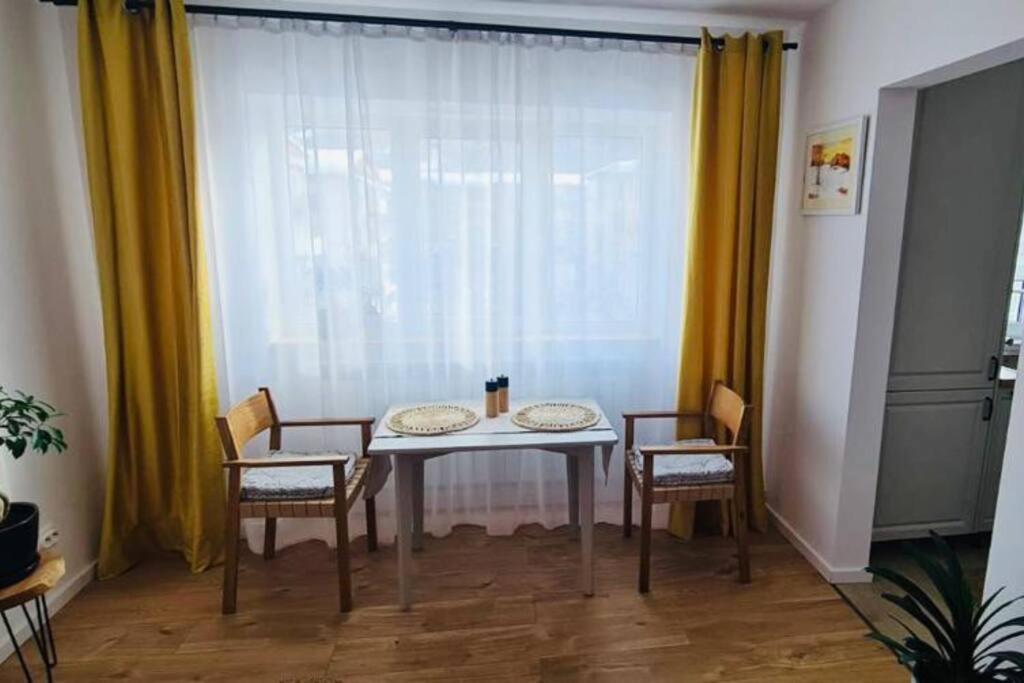 Warm And Cozy Studio Flat Near Straja Uricani  Exteriör bild